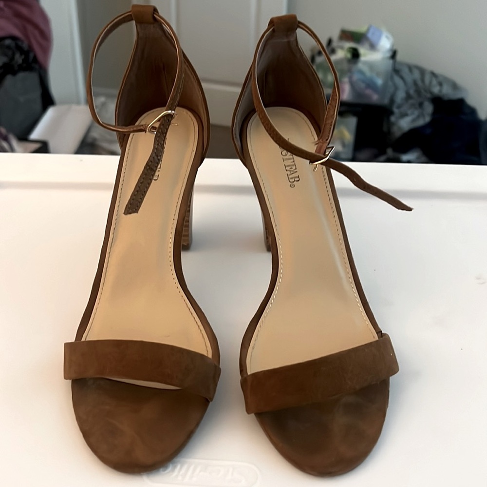 JustFab Brown ankle wrap sandal size 8.5